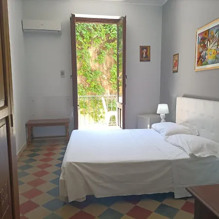 住宿加早餐酒店 Ortigia Basic -locazione Turistica 锡拉库扎