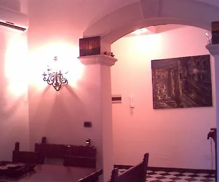 Ortigia Basic -locazione Turistica 3*
