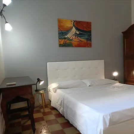 Bed & Breakfast Ortigia Basic -Locazione Turistica