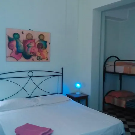 Ortigia Basic -Locazione Turistica Bed & Breakfast Syracuse